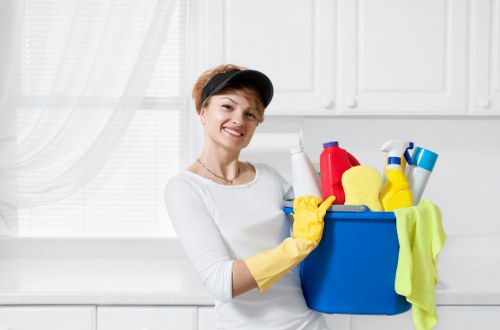 Deep cleaning specialists in W8 handling kitchen and bathroom areas